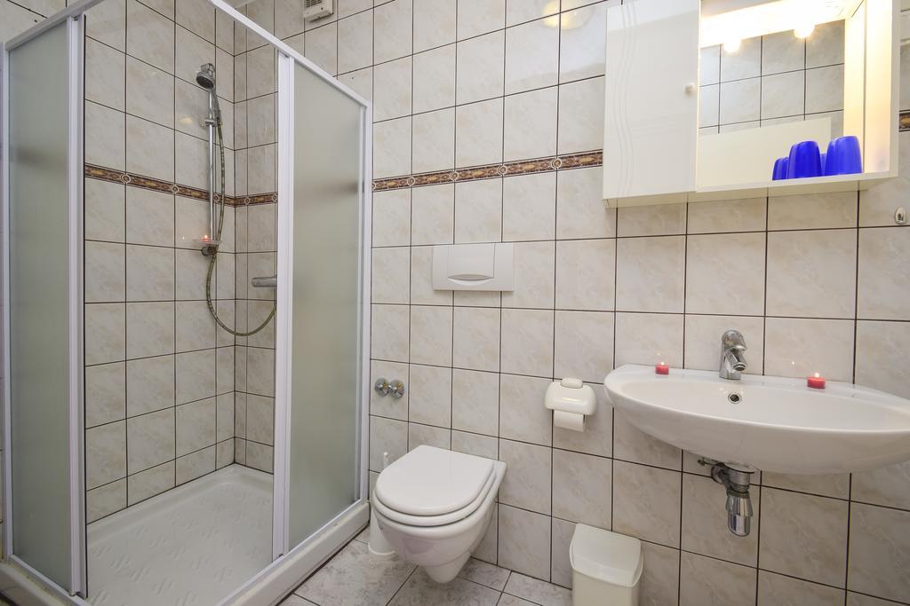 Lilu Apartments Vodice Eksteriør bilde